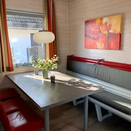 Semesterbostad Idylle Seepark - Haus Mit Pool Und Fasssauna